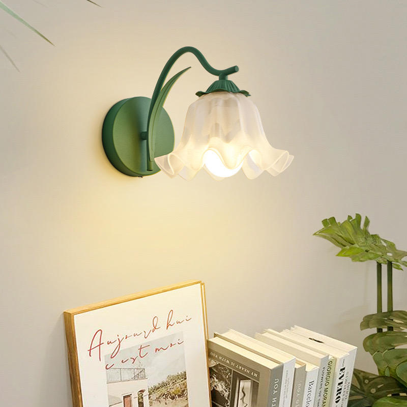Retro Wandlamp Acryl Kap - Elegante Bloem Michela
