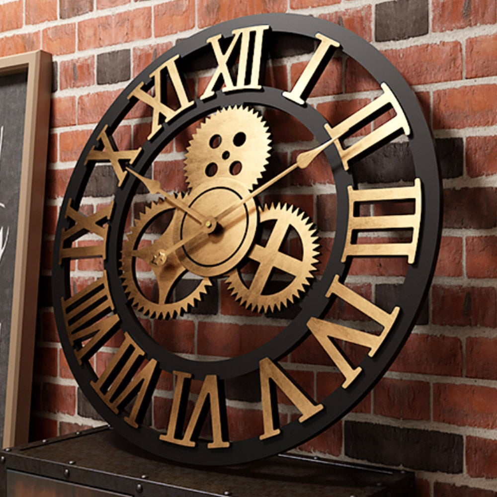 Gouden Wandklok met Grote Cijfers - Art Nouveau Stijl