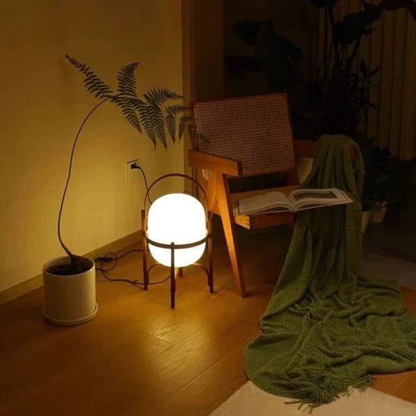 Houten Tafellamp met Opaal Glas - Albert Gezellige Lamp