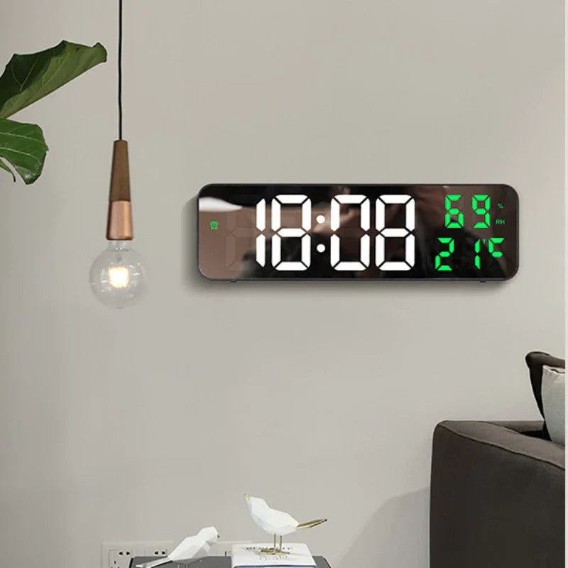 LED Wandklok met Temperatuurweergave - Saffron Klok