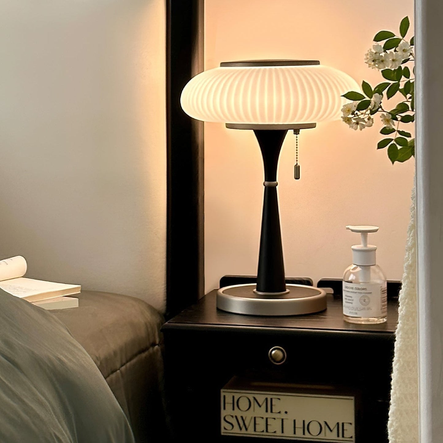 Organische Tafellamp met Luxe Design - Elegante Ruimteverlichting