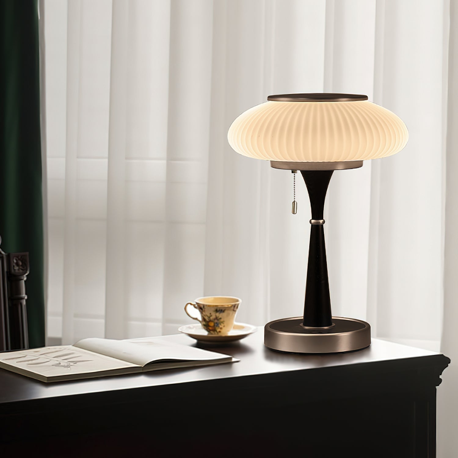 Organische Tafellamp met Luxe Design - Elegante Ruimteverlichting