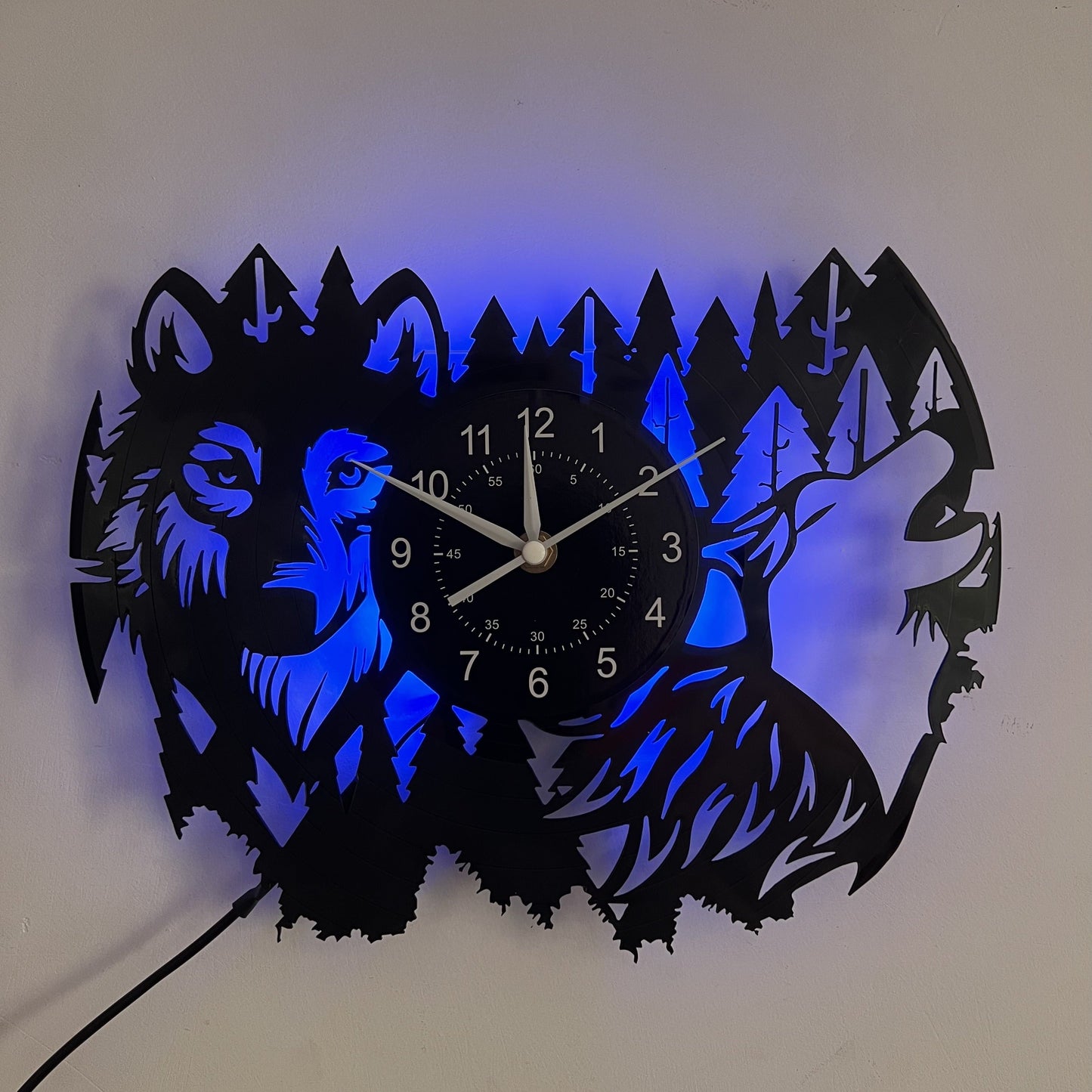Stille Wandklok met Wolf Thema - Vinyl Klok Dubai
